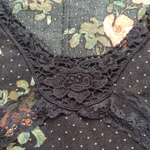 LC Lauren Conrad Women's Polka Dot Floral Blouse - Black (Large) - Picture 5 of 6